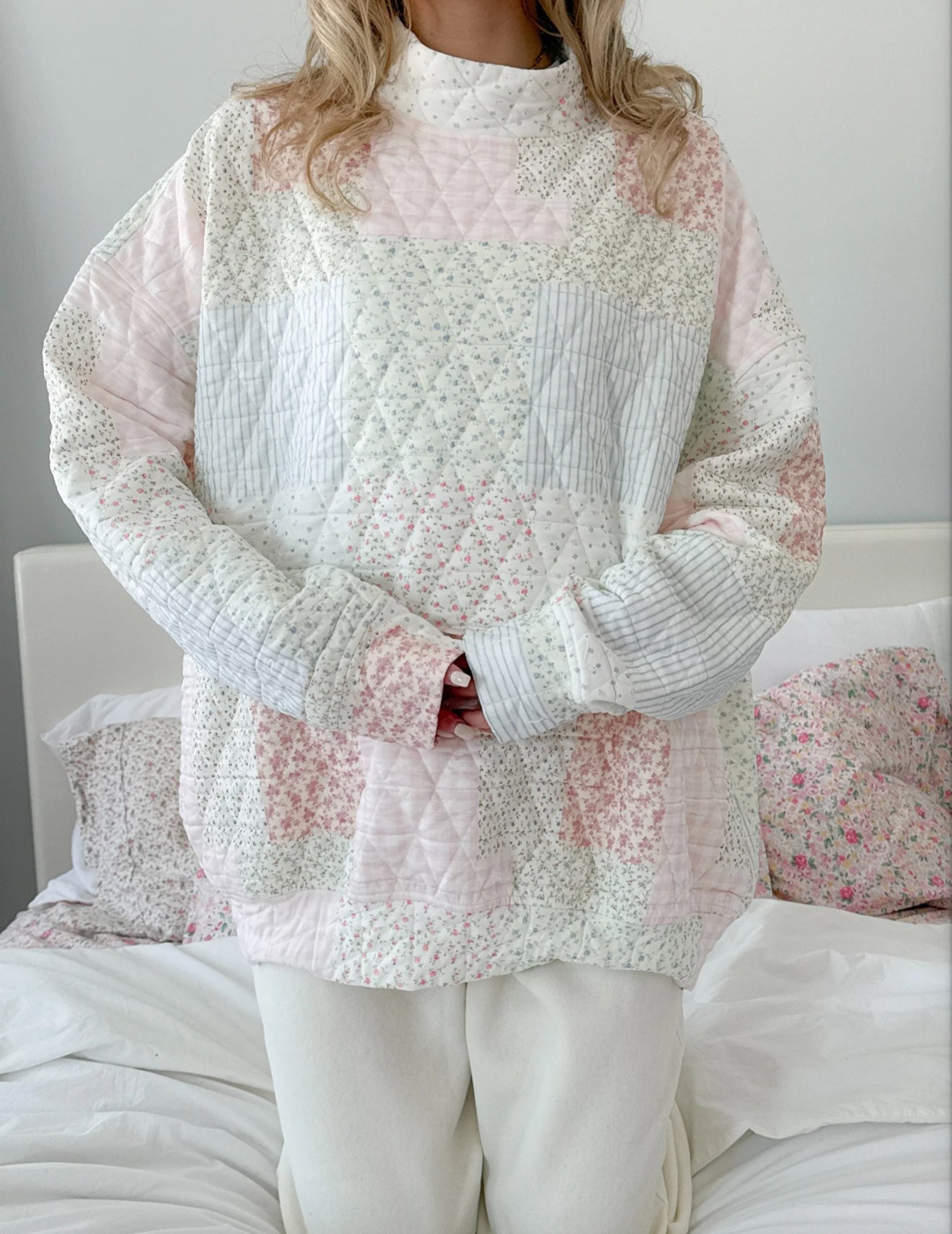 Quilted Mockneck Oversized Sweatshirt