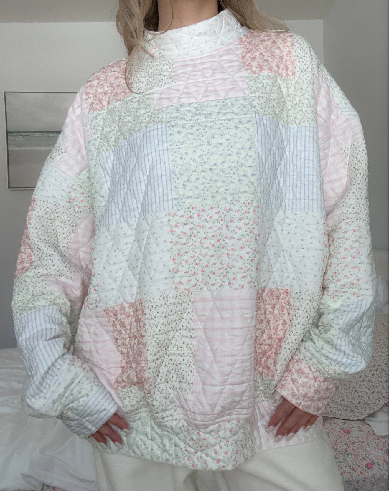 Quilted Mockneck Oversized Sweatshirt