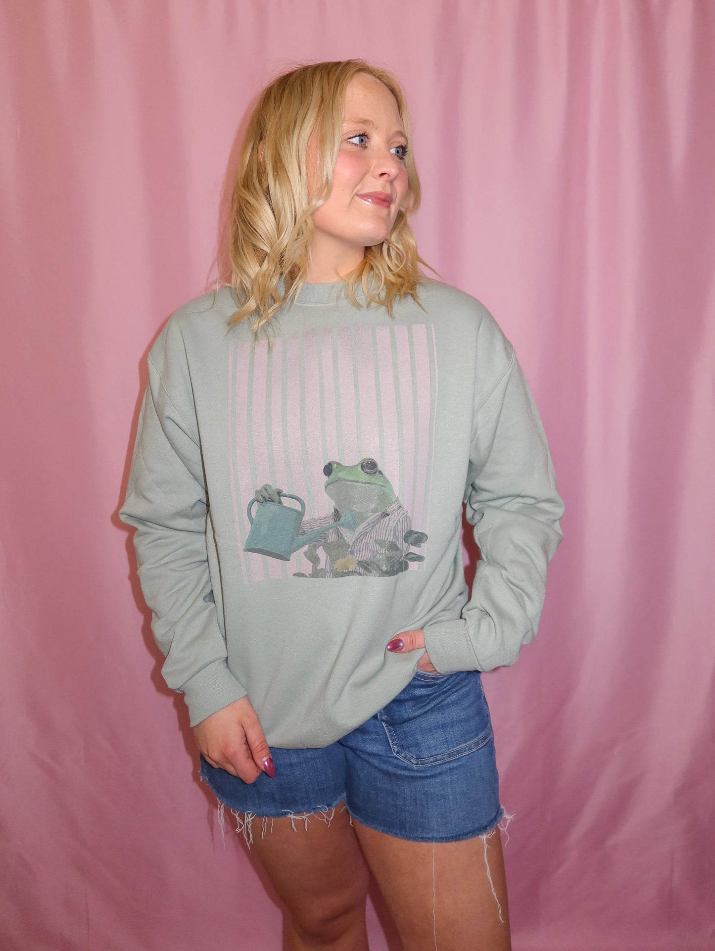 ‘Graphic of the Week’ Gardening Frog Sweatshirt