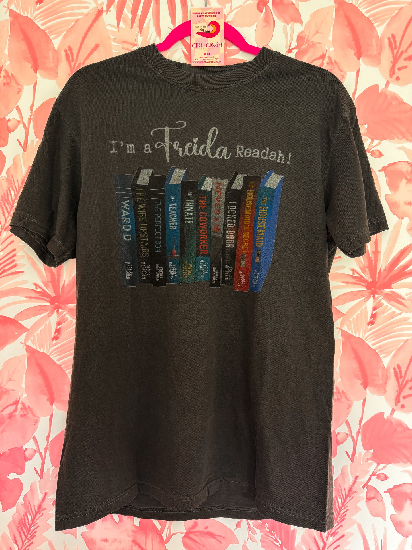 Freida Reada Tee