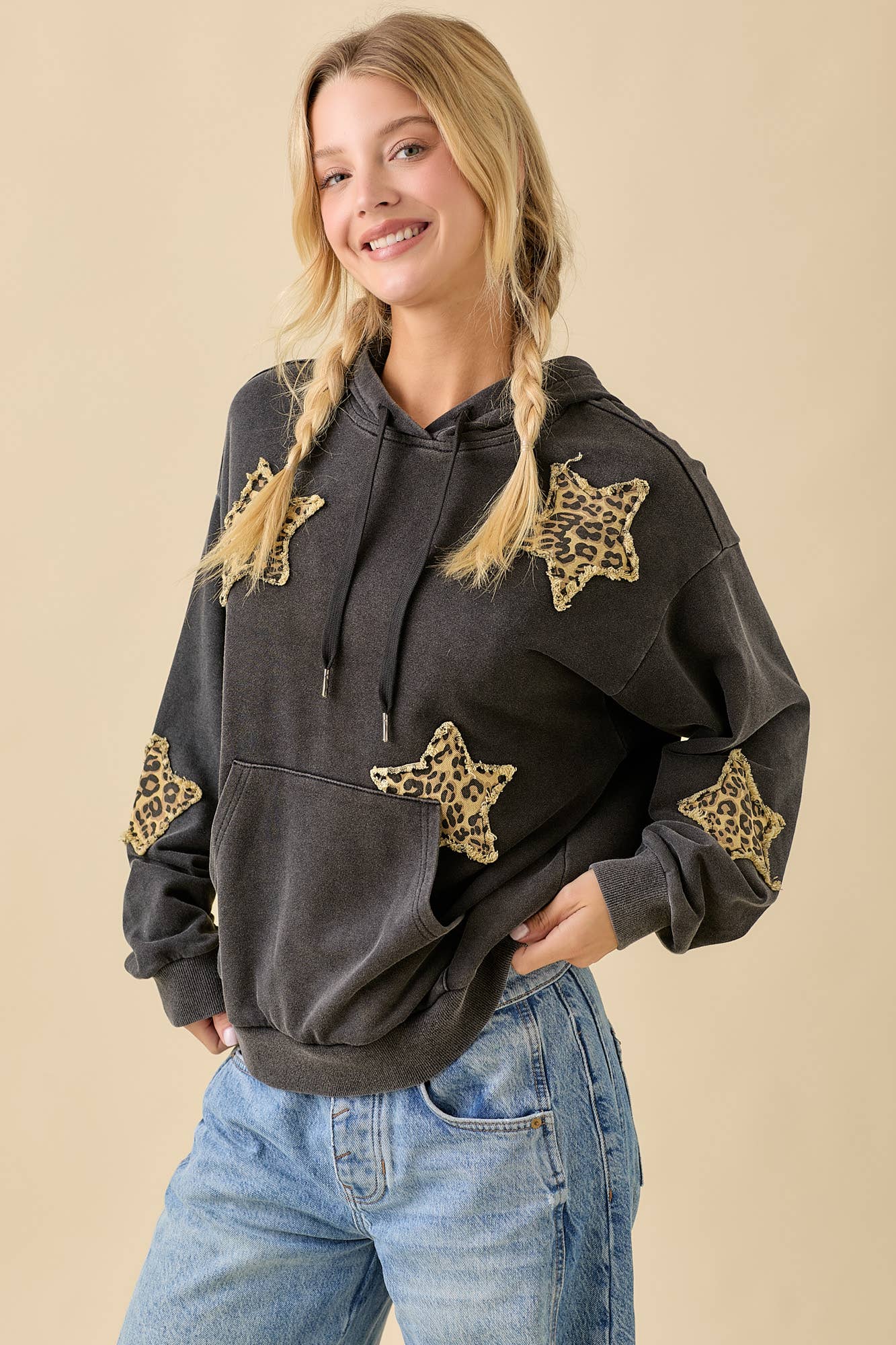 Mineral Wash Star Hoodie
