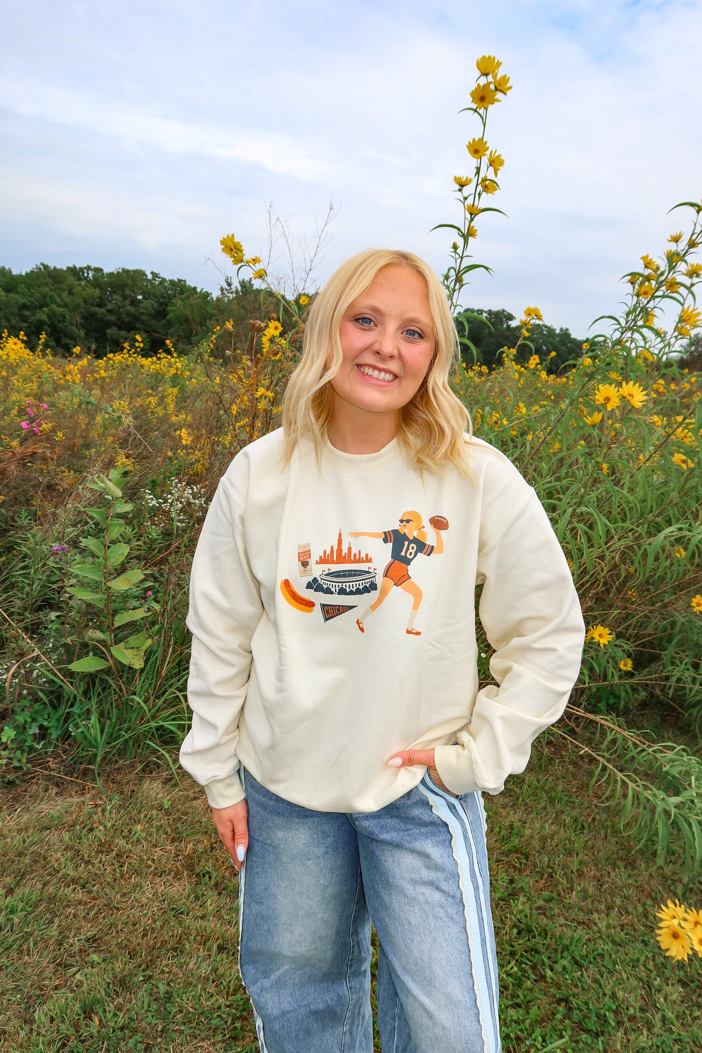 Chicago Gameday Girlie ivory Crewneck/tee