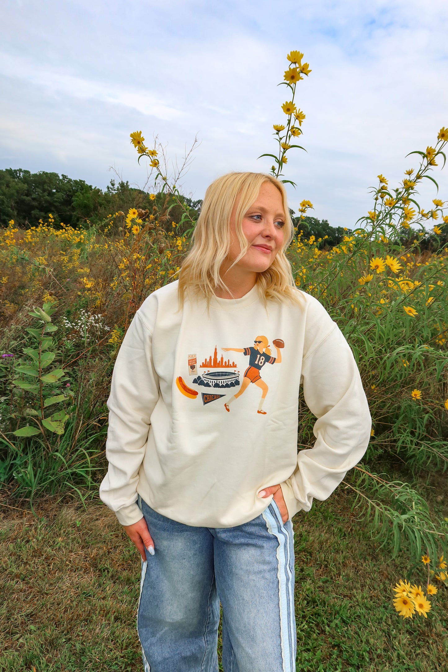 Chicago Gameday Girlie ivory Crewneck/tee